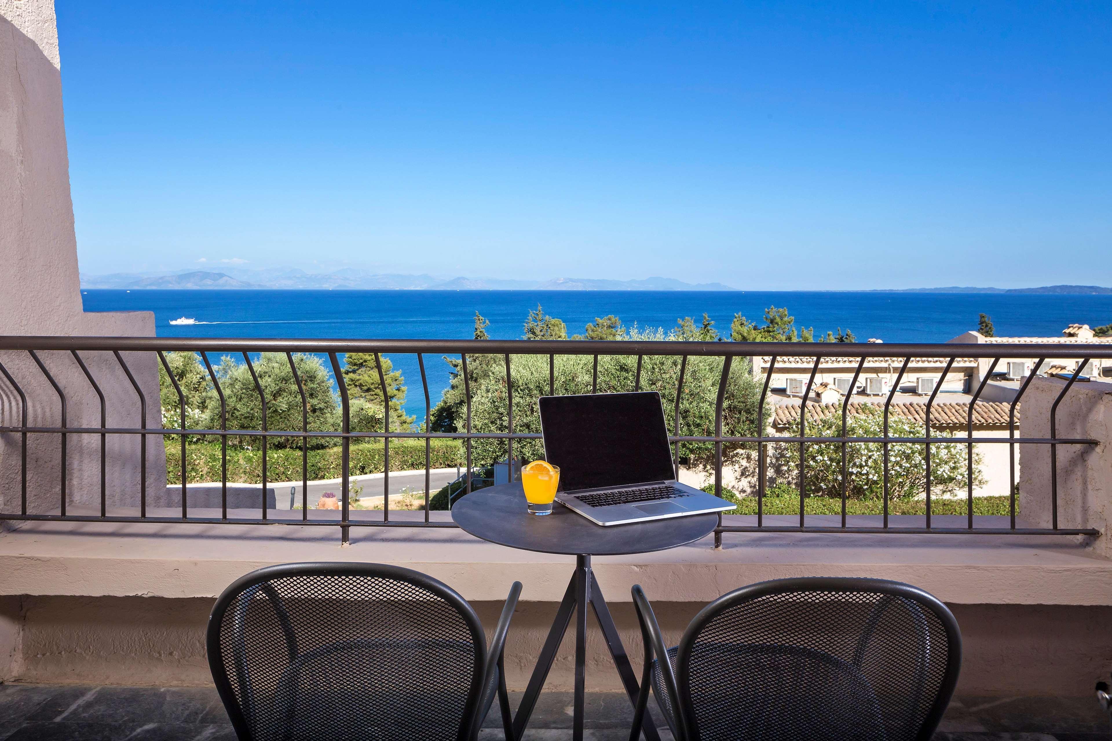 Aeolos Beach Resort Gastouri  ภายนอก รูปภาพ
