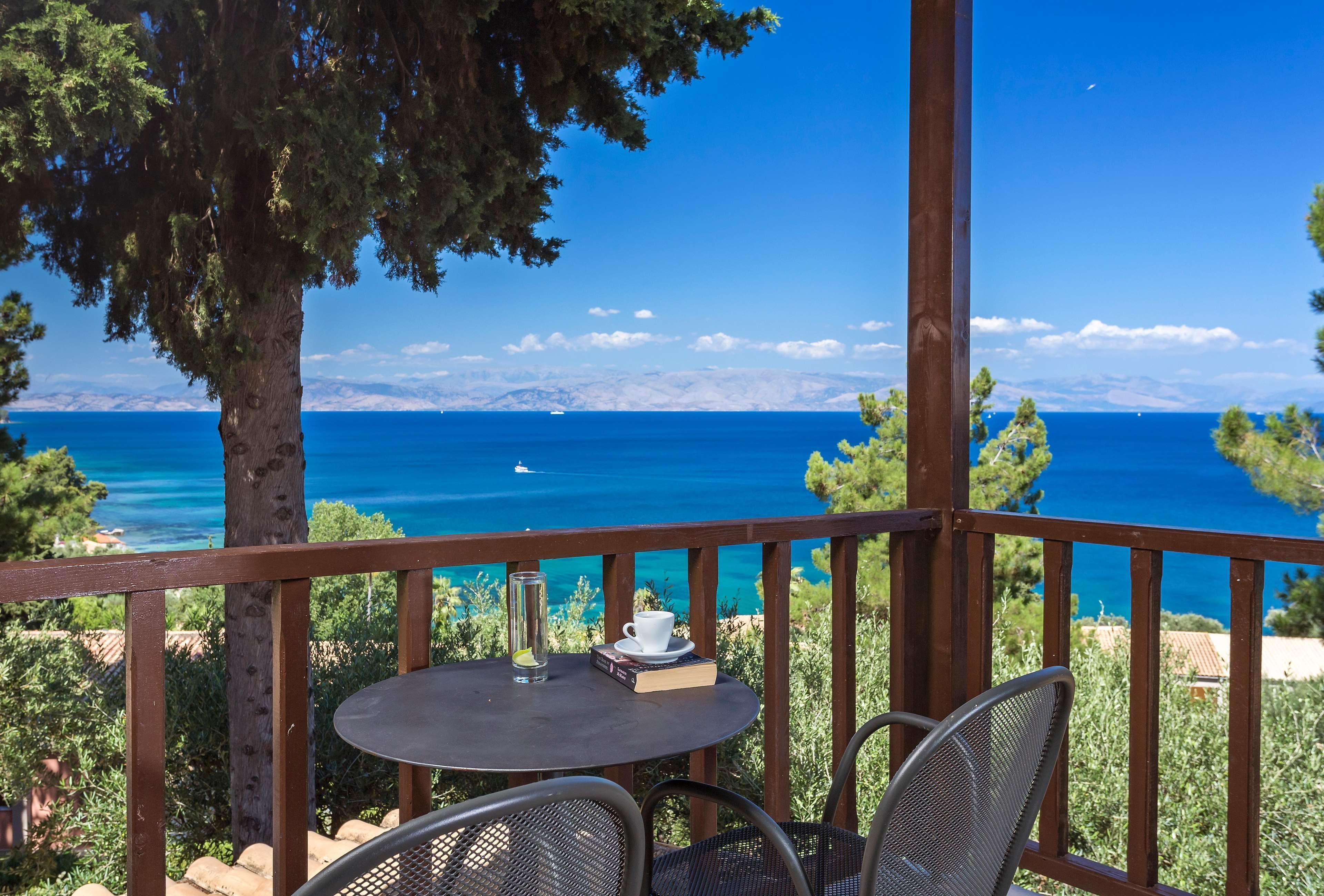 Aeolos Beach Resort Gastouri  ภายนอก รูปภาพ