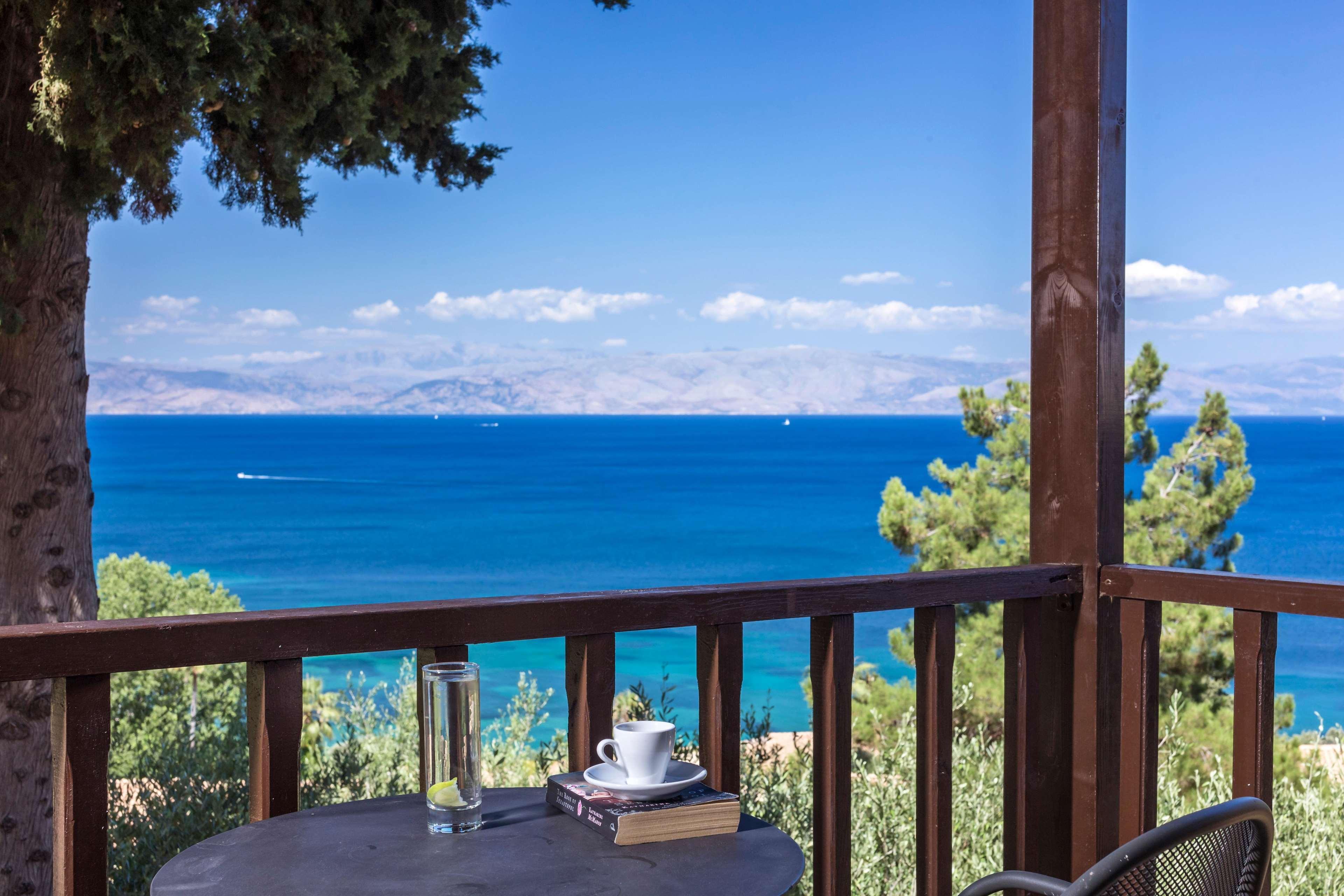 Aeolos Beach Resort Gastouri  ภายนอก รูปภาพ