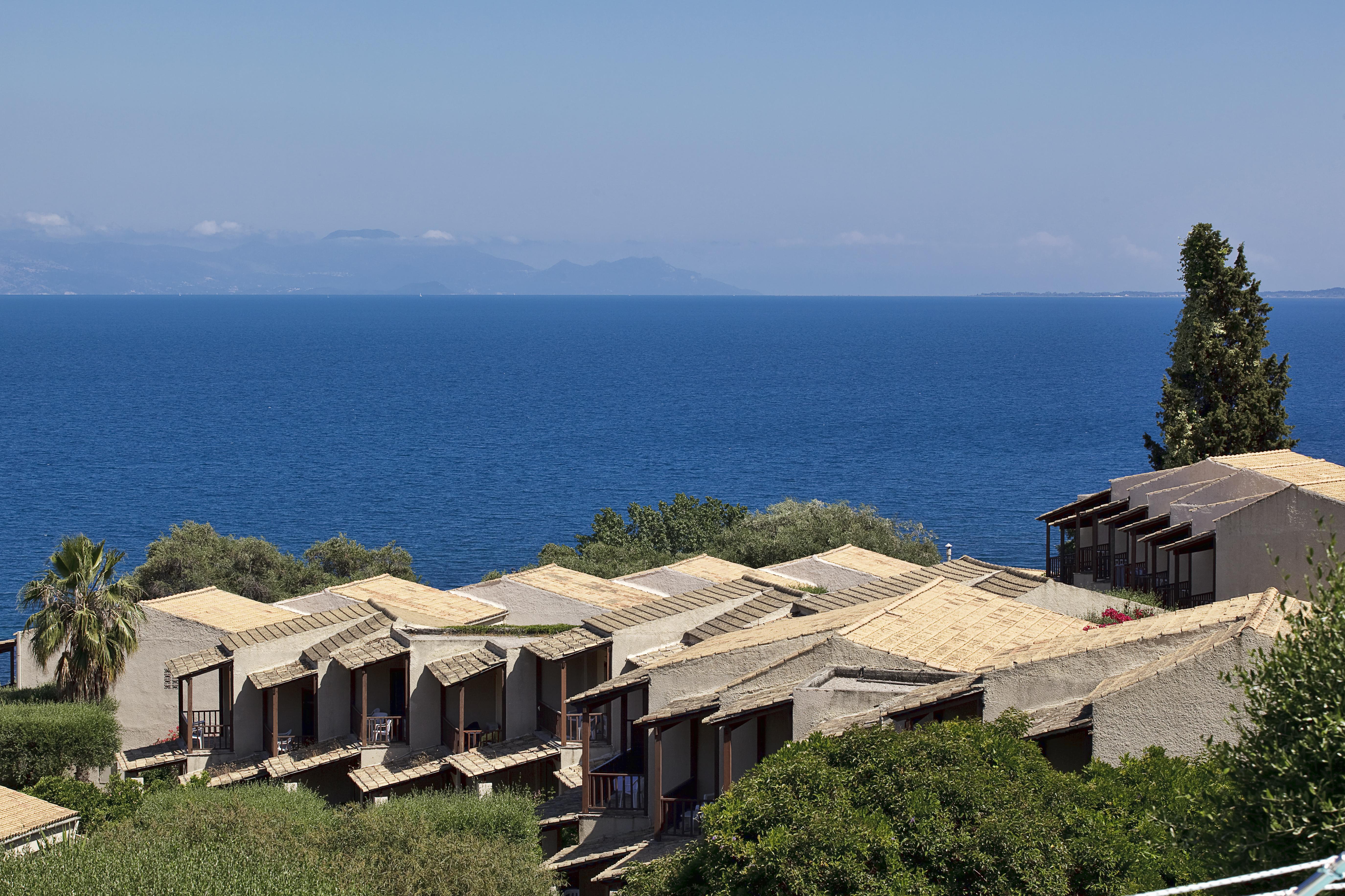 Aeolos Beach Resort Gastouri  ภายนอก รูปภาพ