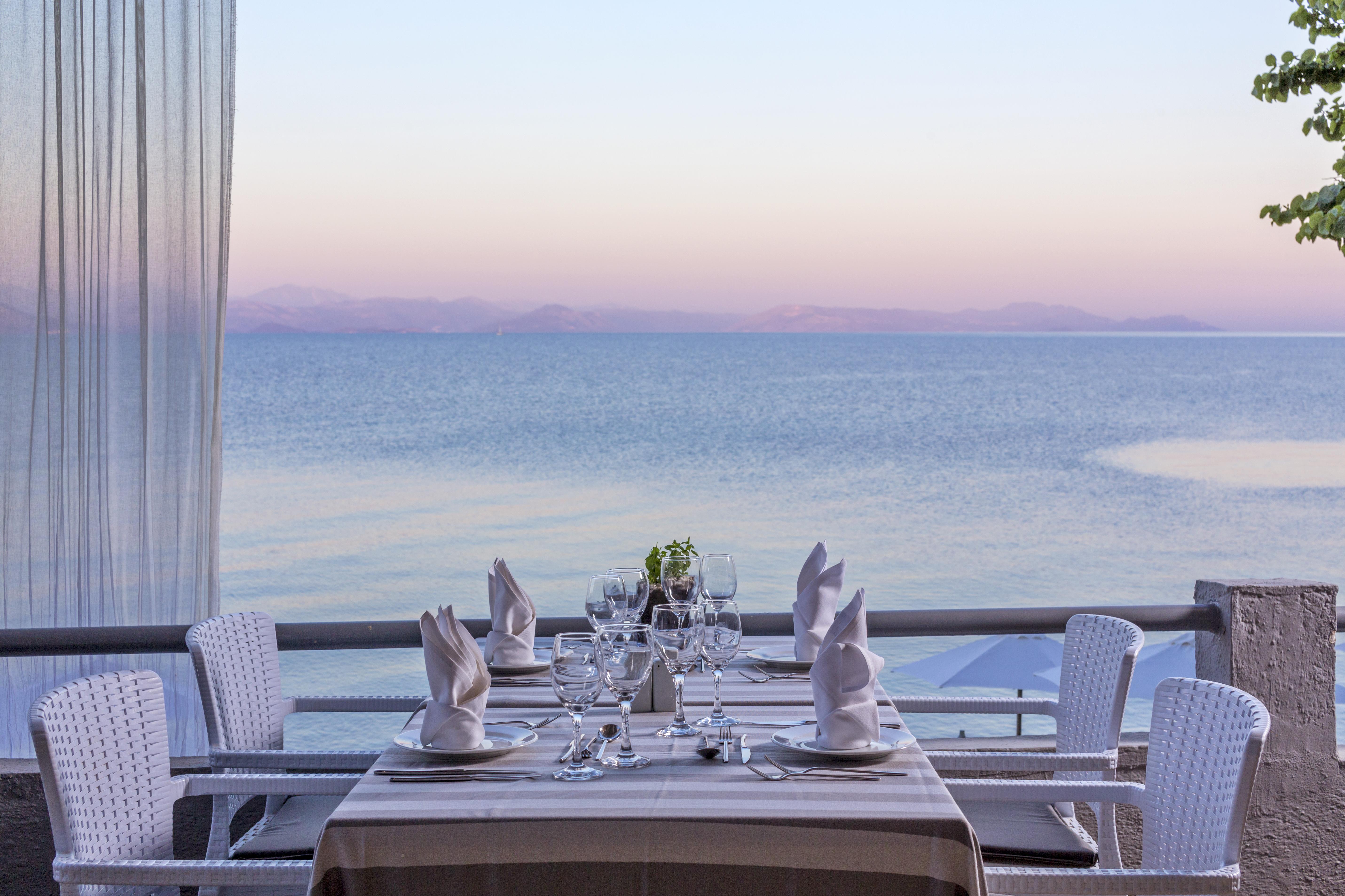 Aeolos Beach Resort Gastouri  ภายนอก รูปภาพ