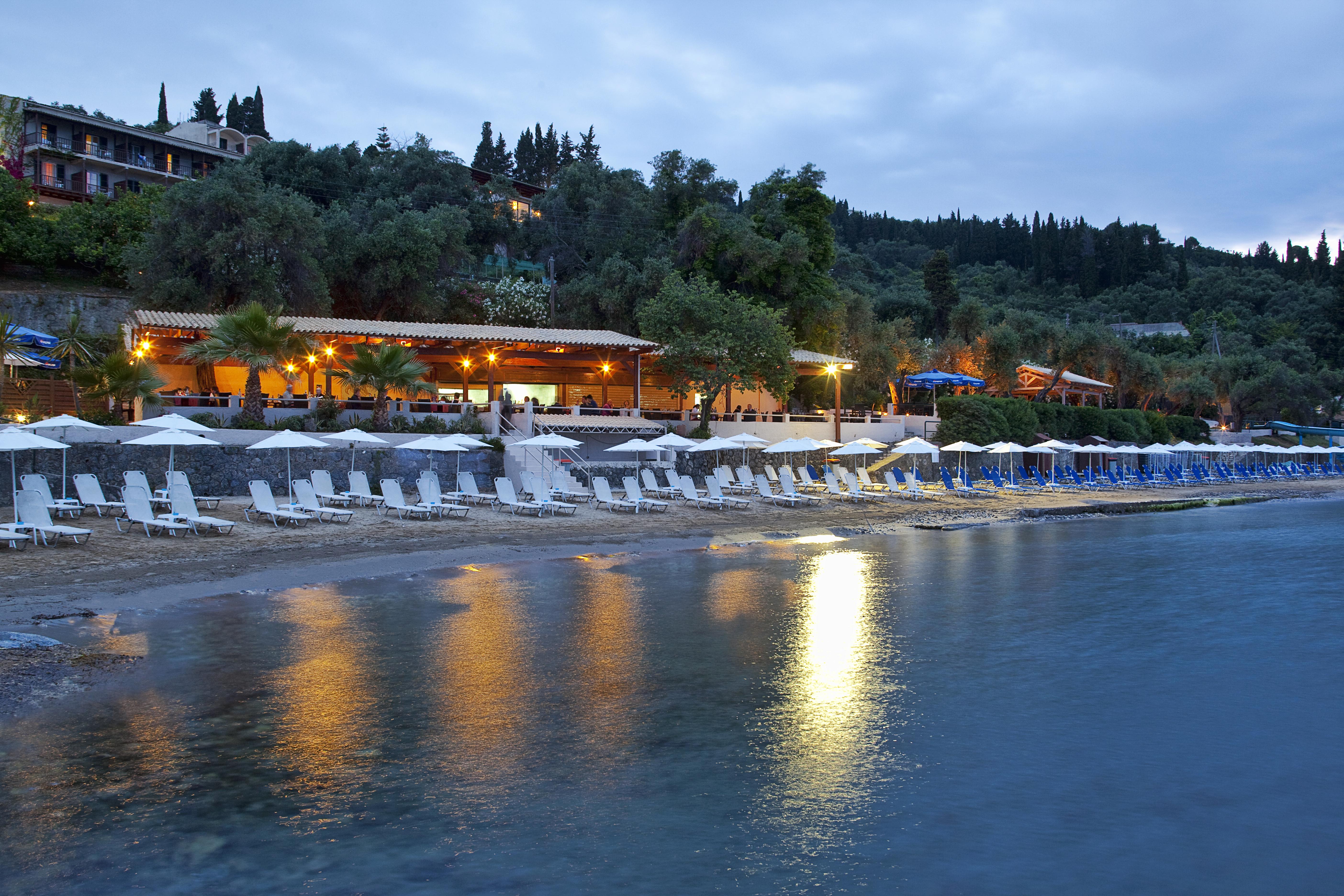 Aeolos Beach Resort Gastouri  ภายนอก รูปภาพ
