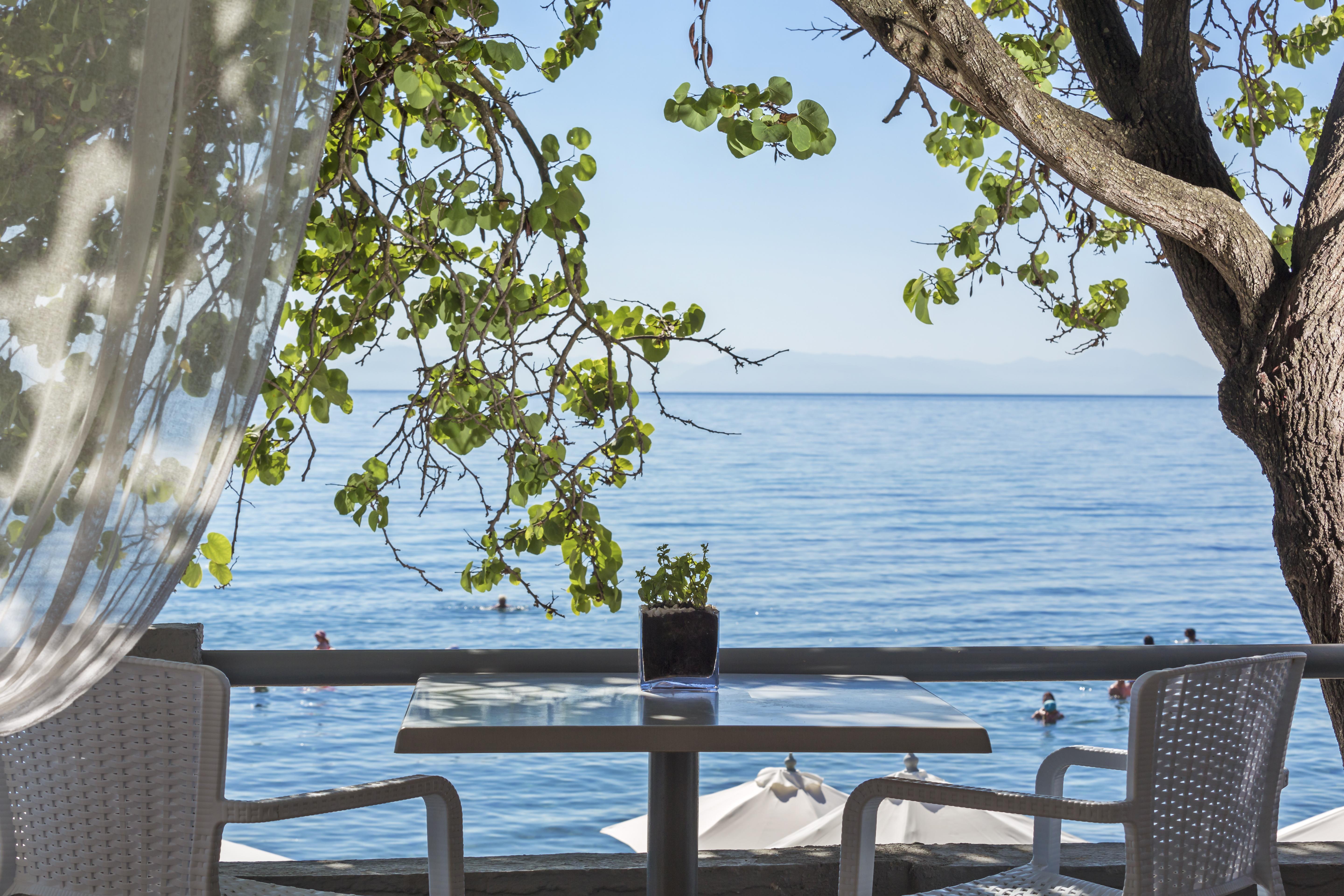Aeolos Beach Resort Gastouri  ภายนอก รูปภาพ